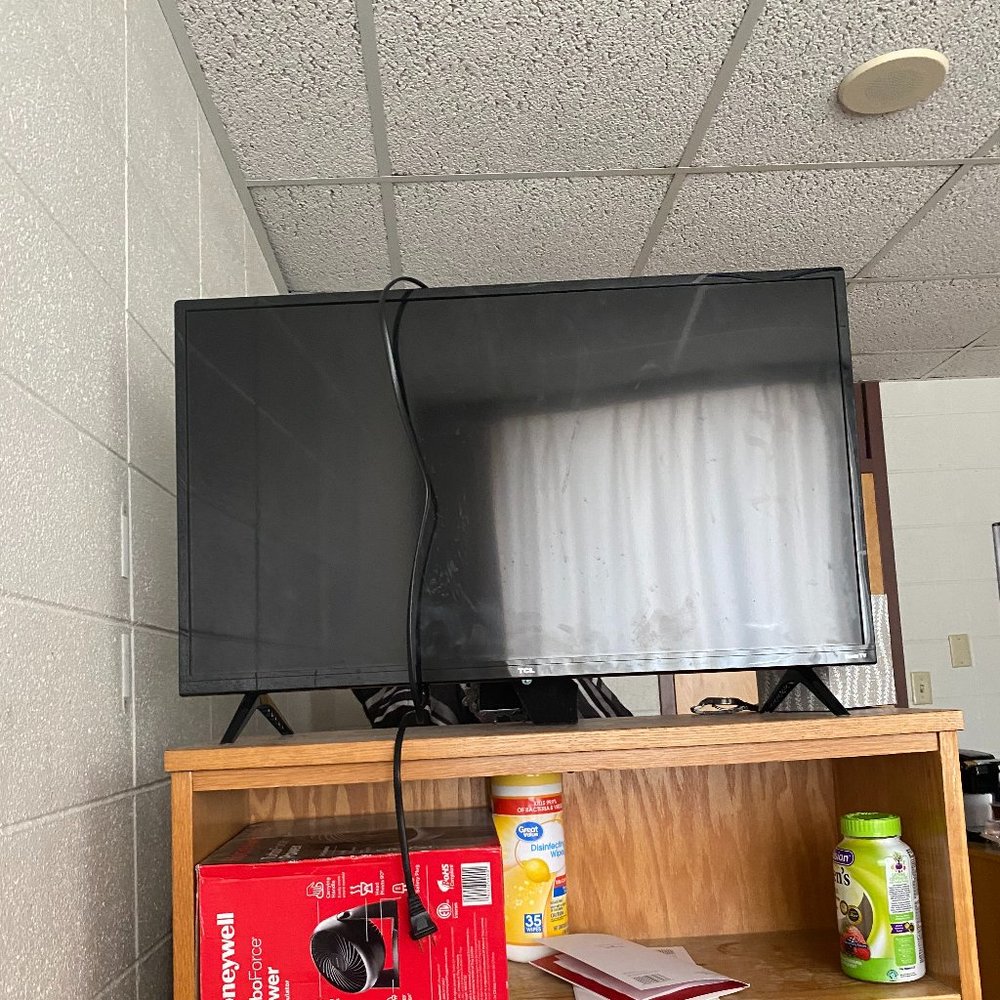 TCL 32"